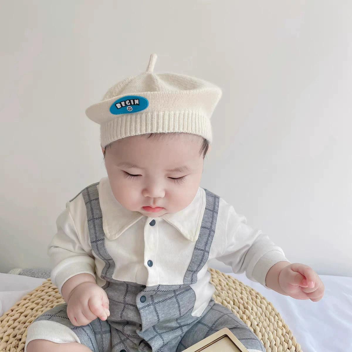 Infant and Young Children Knitted Yarn Beret for Boys and Girls